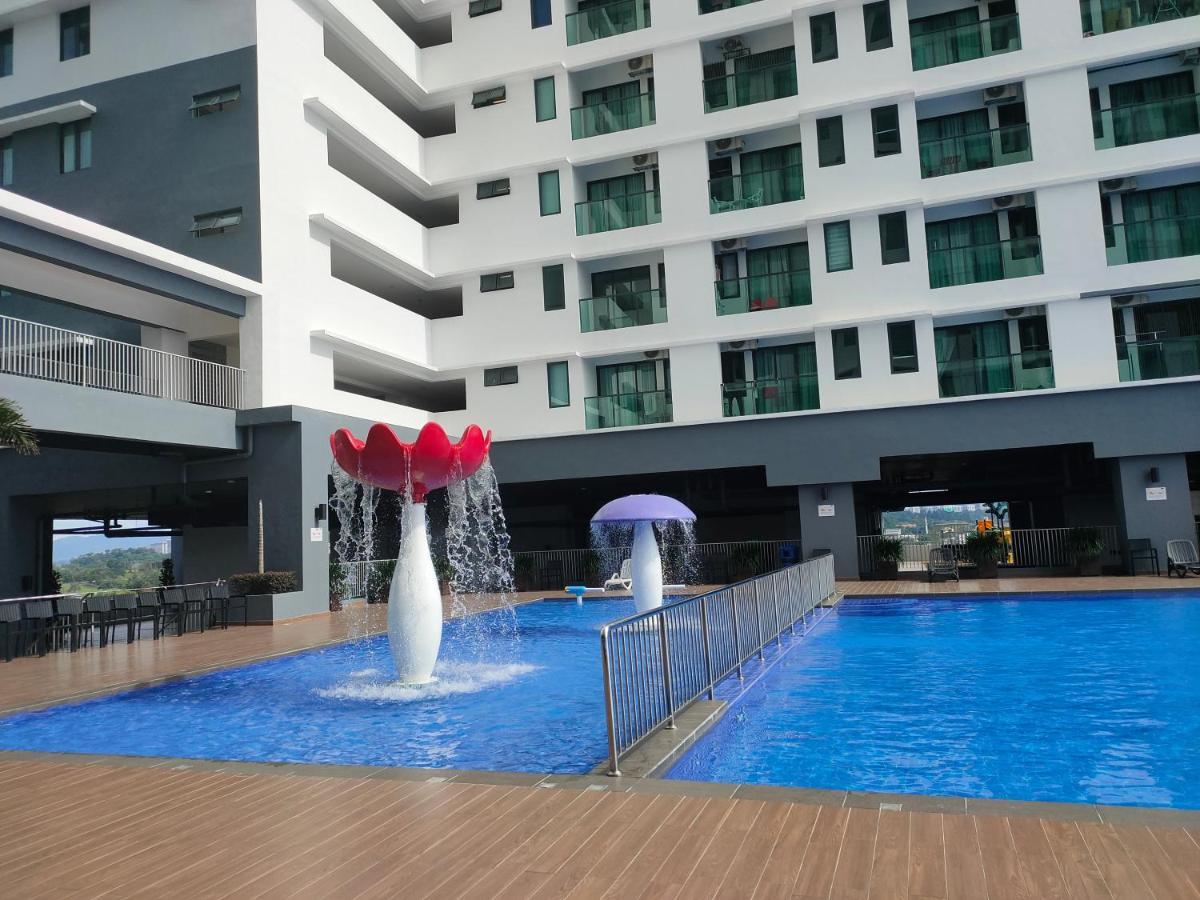 Homestay Nur Mateen's - Vista Bangi Service