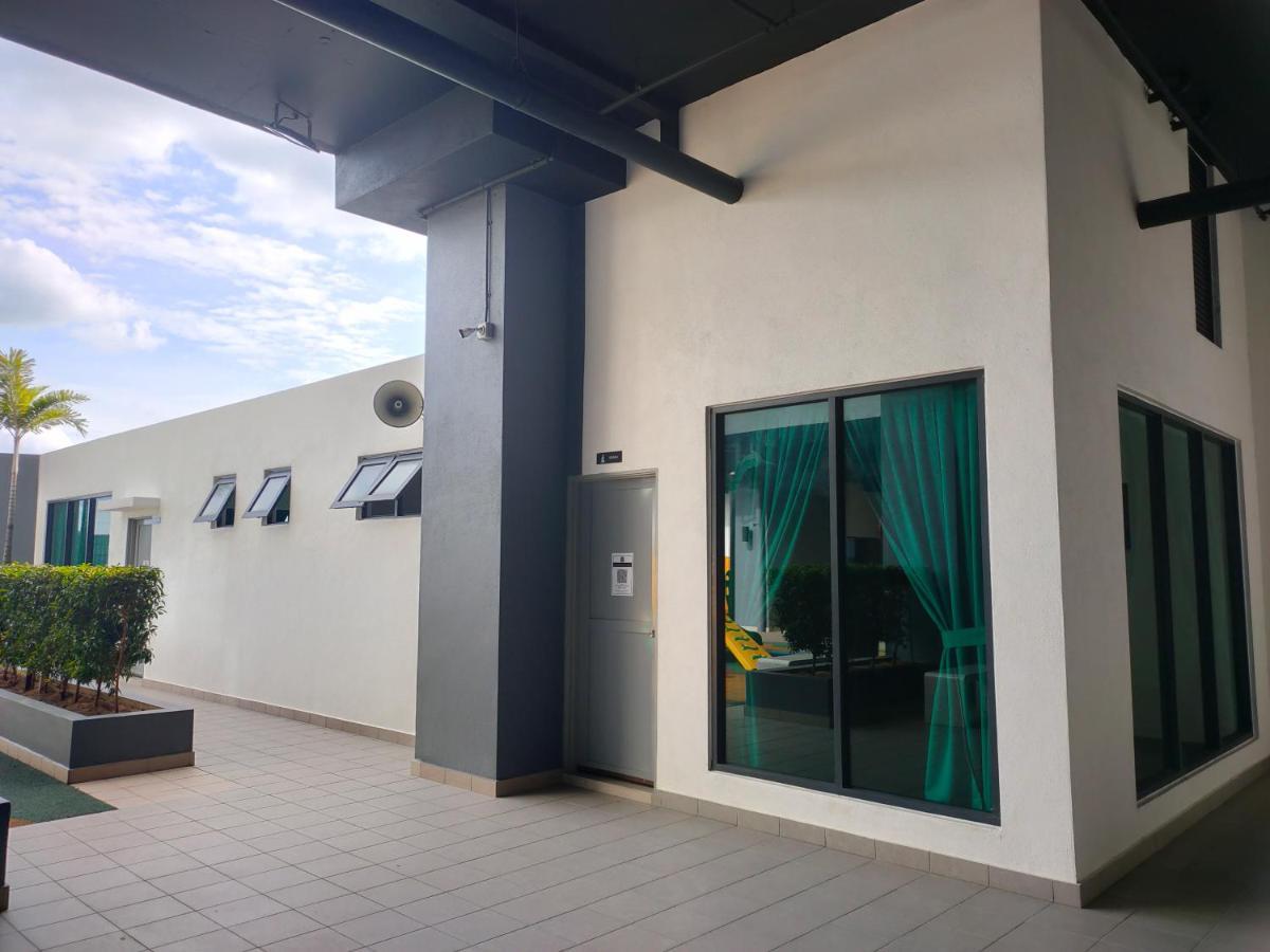 Homestay Nur Mateen's - Vista Bangi Service