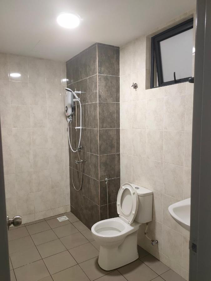 Nur Mateen's - Vista Bangi Service
